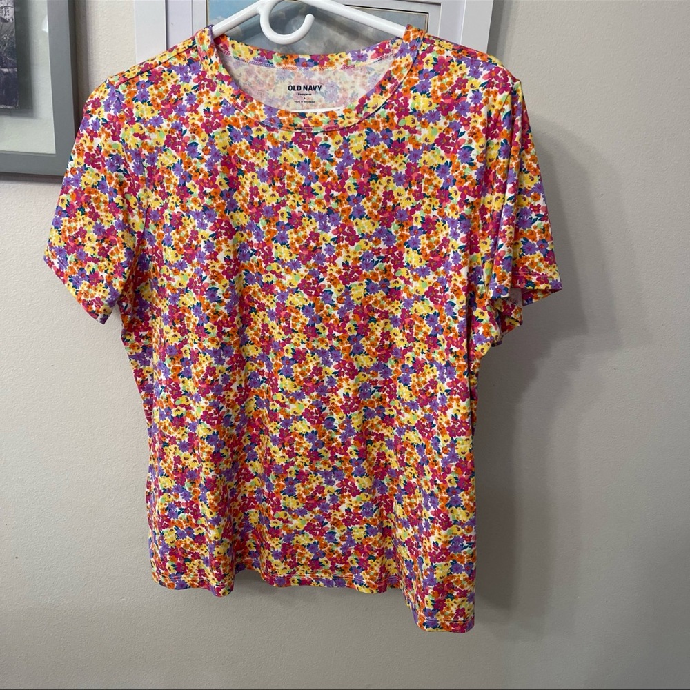 Old Navy Multicolor Floral Tee